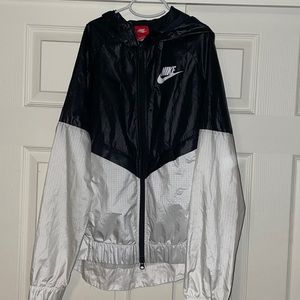 Women’s Nike Windbreaker